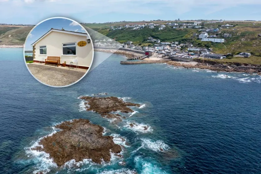 Holiday home with garden & BBQ - Image 1