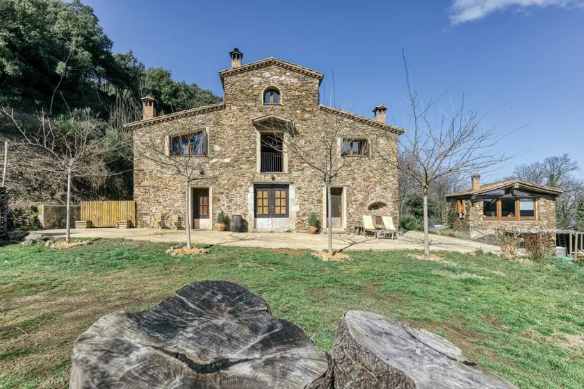 Apartment with garden & BBQ | Mountain view - Image 1