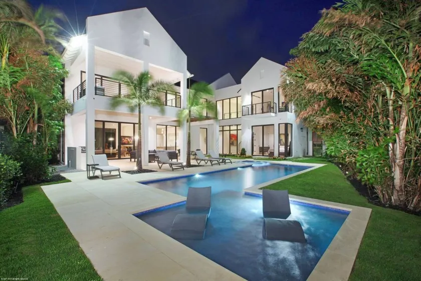 803, 4 Bed 4 Bath Luxury home close to Atlantic Ave - Image 1