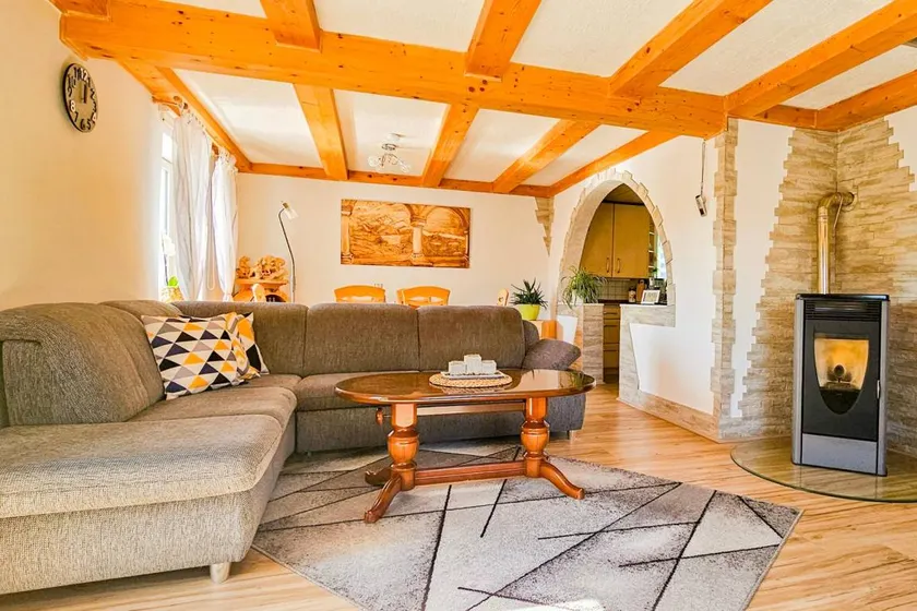Maison avec barbecue, sauna et terrasse | Vue montagne - Image 1