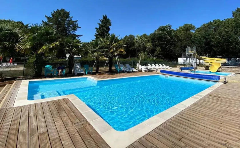 Fantástica casa móvil con barbacoa, jardín y terraza | Admite perro - Image 1