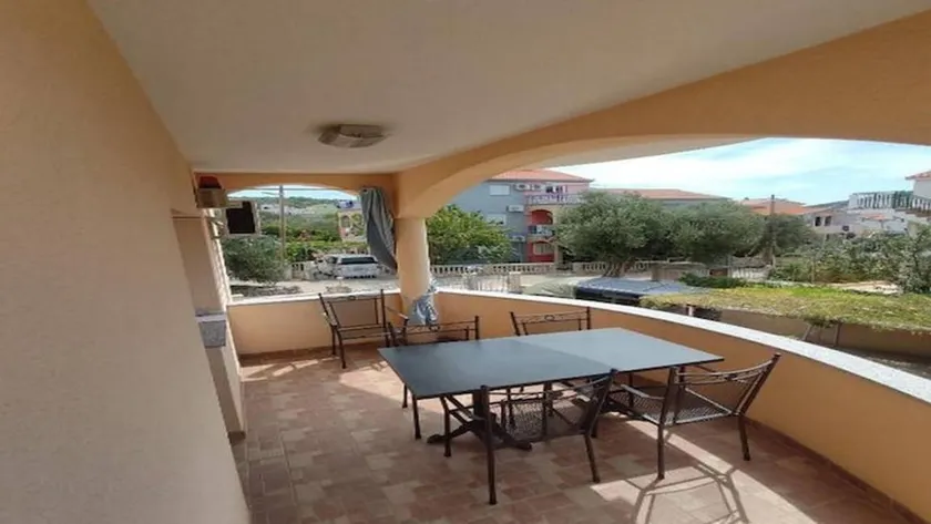 Apartment with barbeque & terrace | Sea view - Image 1