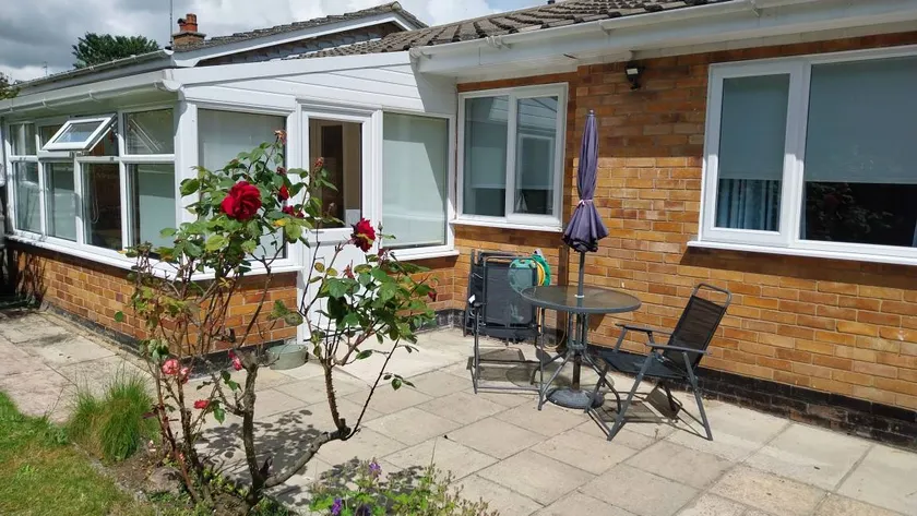 Children-friendly nice house with garden - Image 1