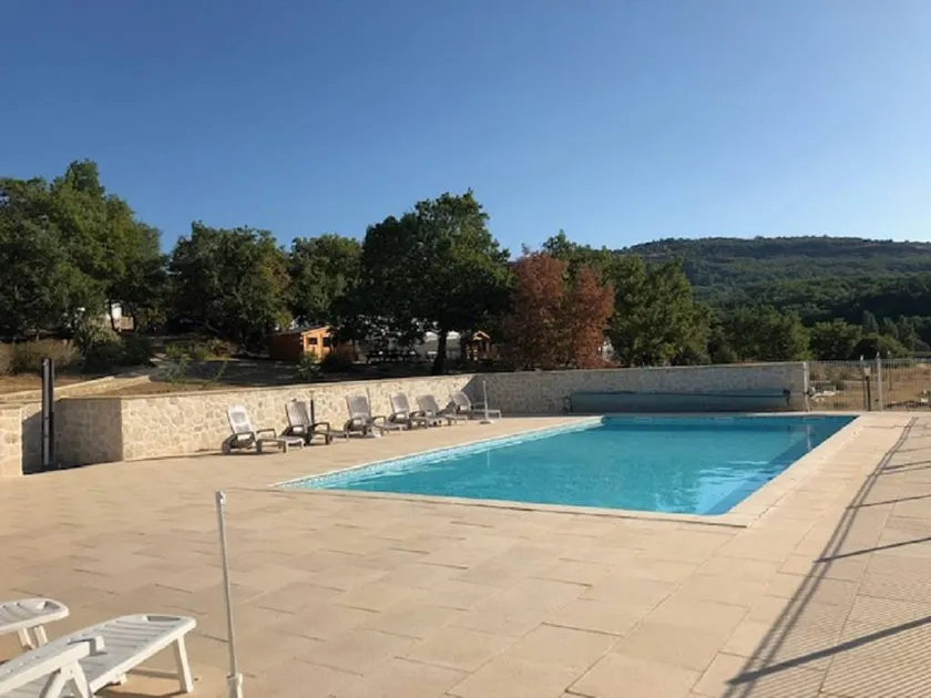 Children-friendly spacious chalet with BBQ, pool & terrace | Garden view | Pets allowed - Image 1
