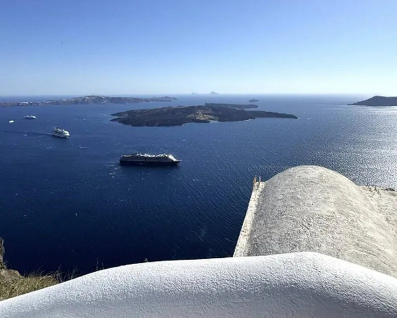Premium Santorini Villa Villa Campbell 1 Bedroom Spectacular Aegean Sea - Image 1