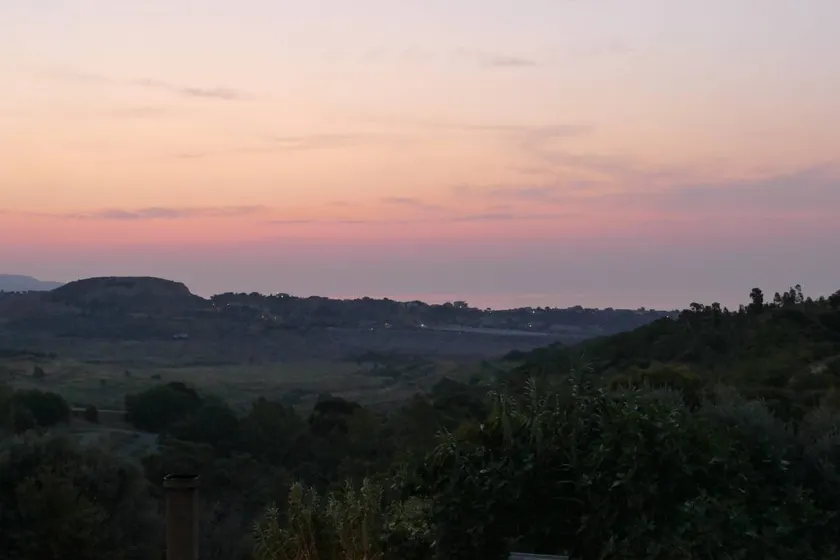 Holiday home with terrace & BBQ | Pets allowed - Image 1