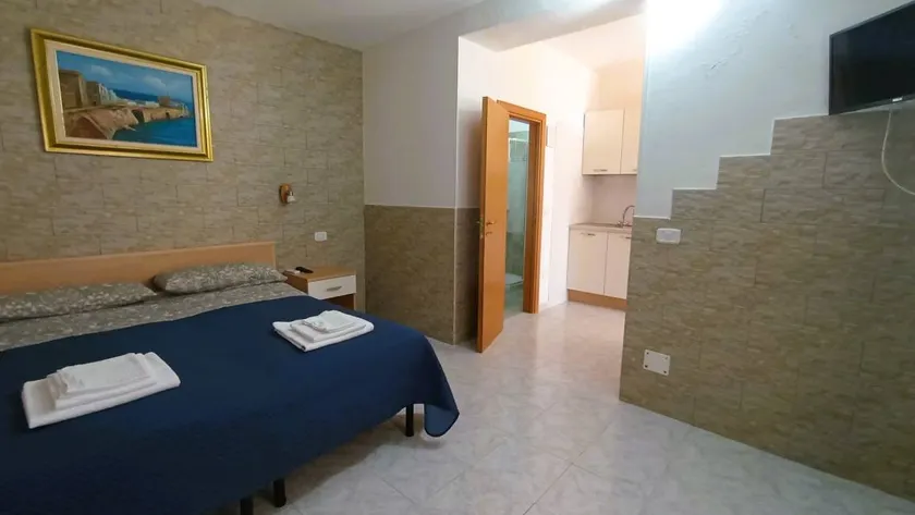 Private room with terrace, pool & garden | Nature view - Image 1