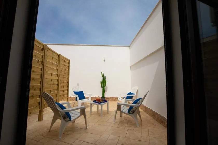 Chambre chez l'habitant avec internet haut débit et terrasse - Image 1