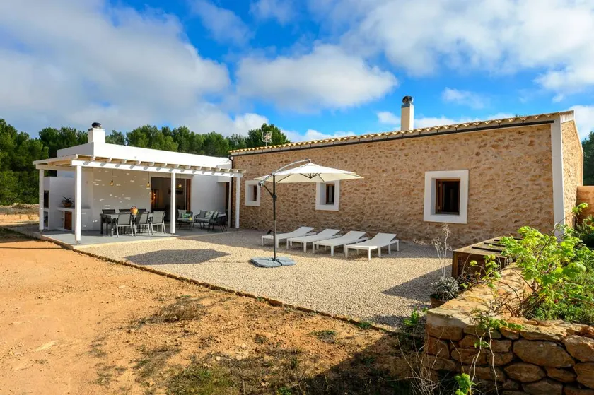 Merveilleuse maison entièrement équipée avec jardin, barbecue et terrasse | Vue jardin - Image 1