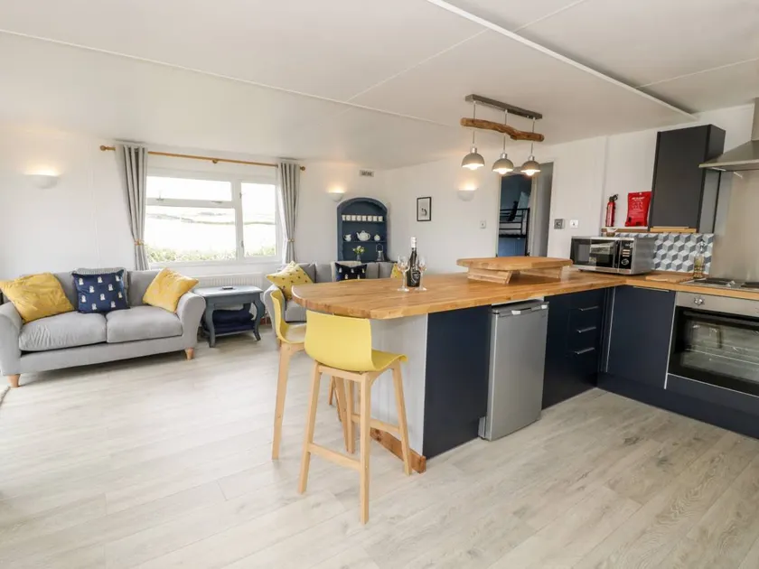 Children-friendly cottage with garden | Pets allowed - Image 1