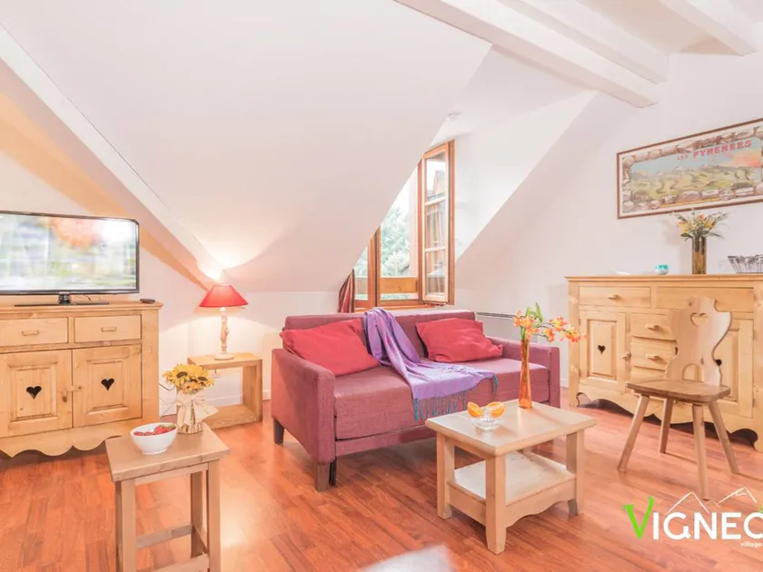 Beautiful flat with pool | Mountain view | Pets are welcome - Image 1
