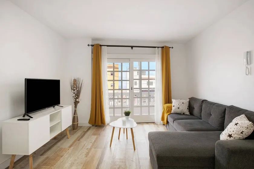 House with terrace | City view | Good for workation - Image 1