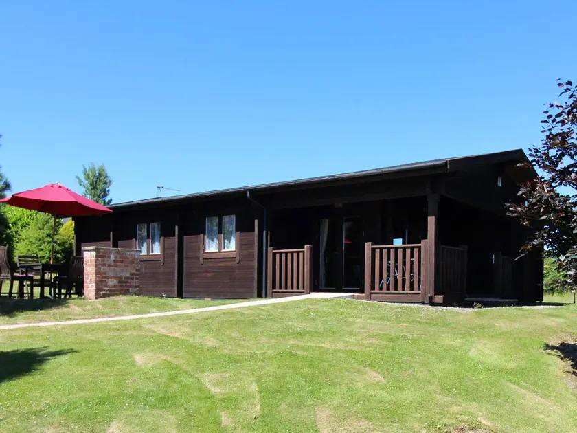 Cottage with garden & BBQ - Image 1