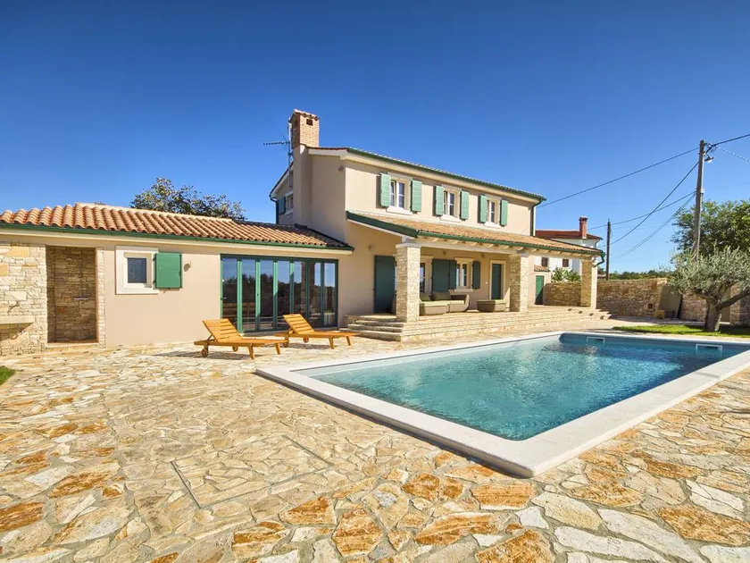 House with barbeque, terrace & private pool - Image 1