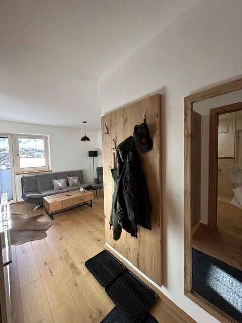 Apartment with garden & terrace | Garden view - Image 1