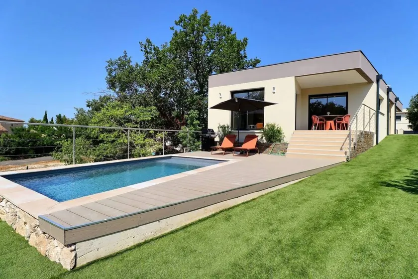 Flat with private pool, terrace & BBQ - Image 1