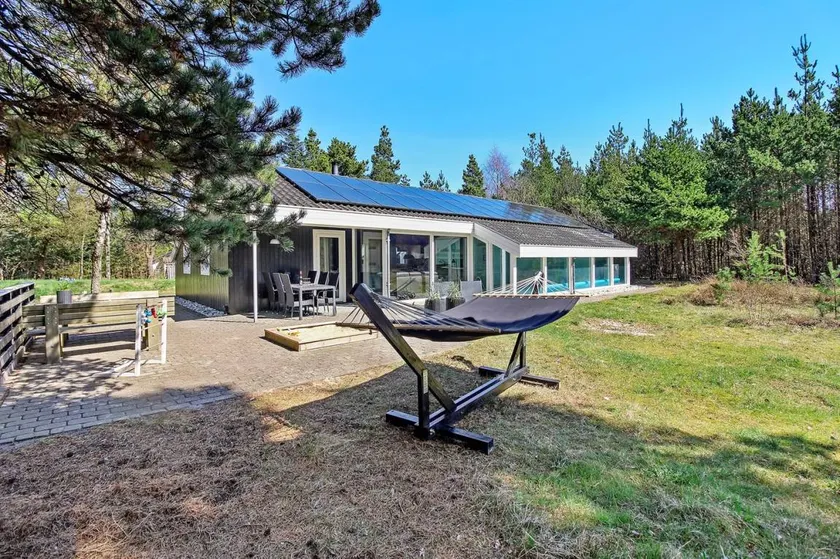 Holiday home with hot tub, private pool & terrace - Image 1