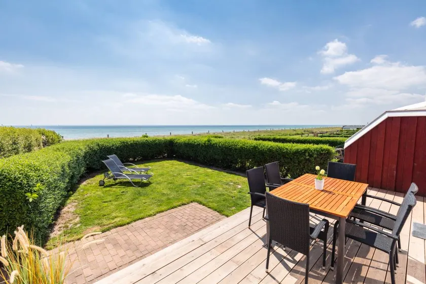 Agréable maison adaptée aux familles avec terrasse, jardin et jacuzzi | Vue panoramique | Plage à proximité | Avec animaux autorisés - Image 1