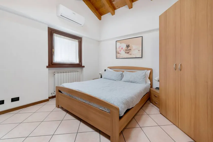 Apartment „La Mansarda Sul Lago“ mit Seeblick, WLAN und Klimaanlage - Image 1