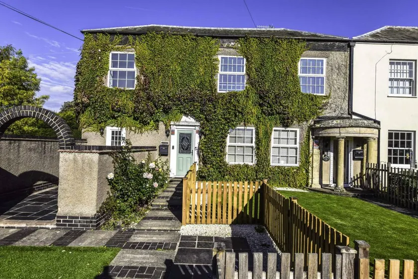 Flat with garden - Image 1