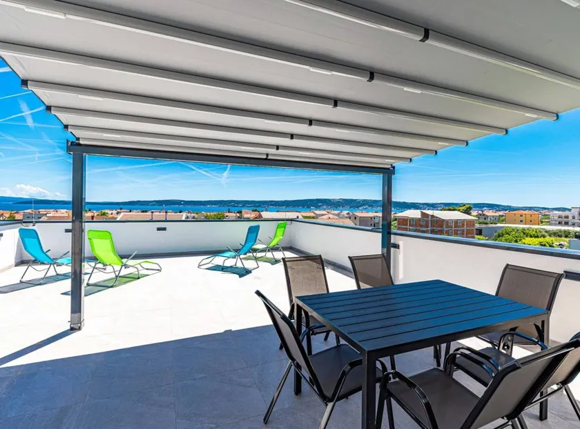 Apartment in Kaštel Novi for 6 people with 2 rooms Ref. 661719 - Image 1