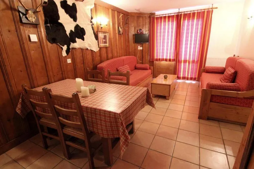 100m from ski slopes, 3rd floor, balcony, tv, ski locker, 52m², Val Thorens - Image 1