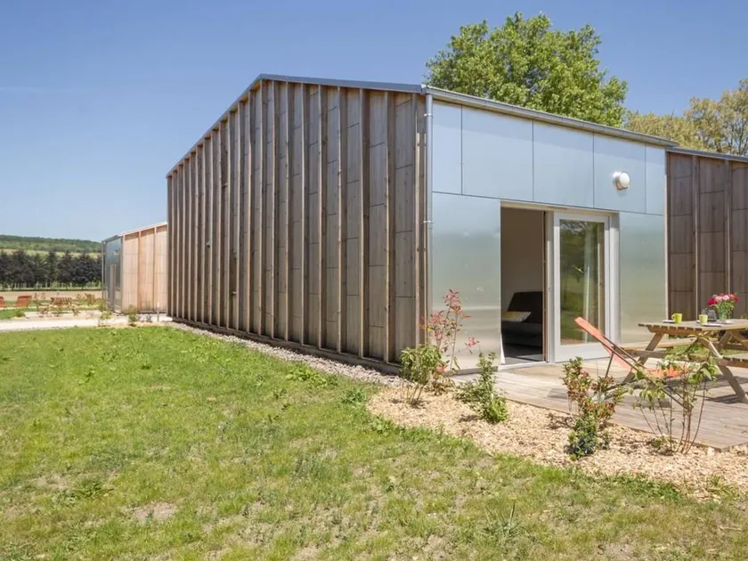 Quiet cottage with terrace, pellet stove, parking and pets allowed in forest - Image 1