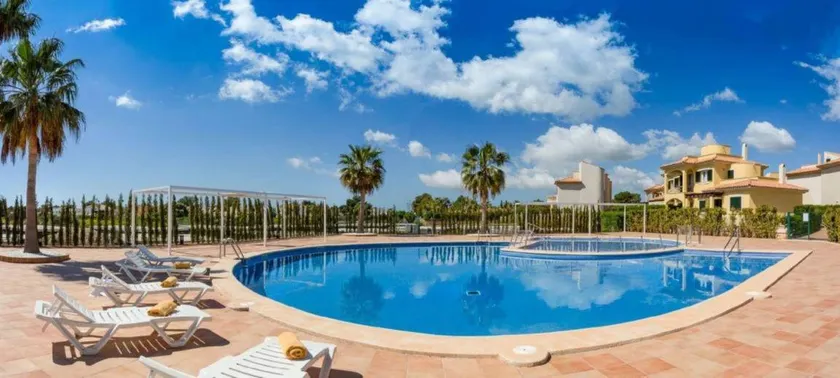 House with terrace, garden & pool | Sea view - Image 1
