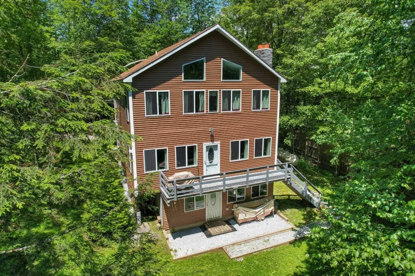 Child-friendly holiday home with BBQ & terrace | City view | Pet-friendly - Image 1