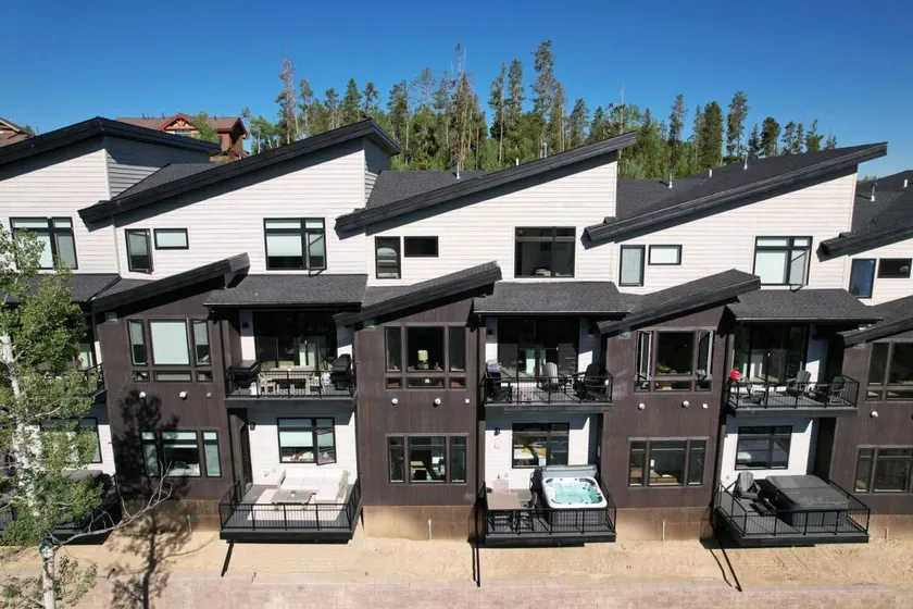 Maison avec jacuzzi et barbecue | Vue montagne | Idéale pour le télétravail - Image 1