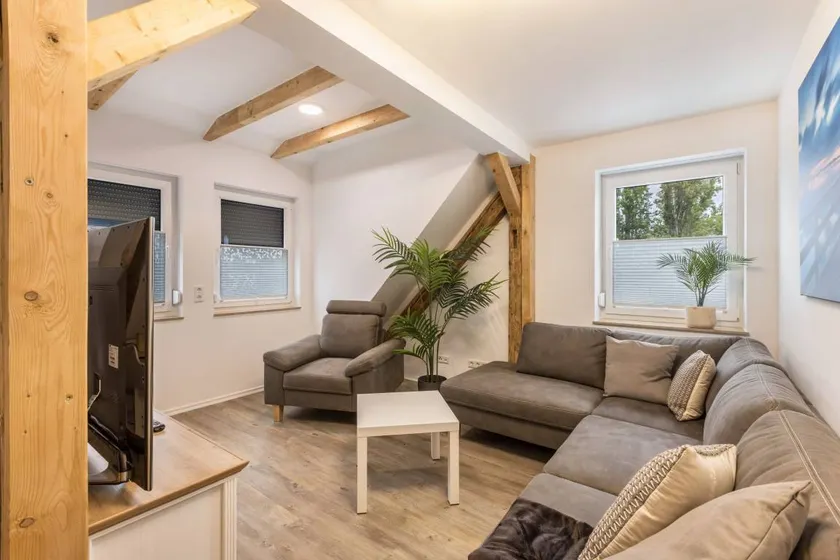 Flat with garden & barbeque | Garden view - Image 1