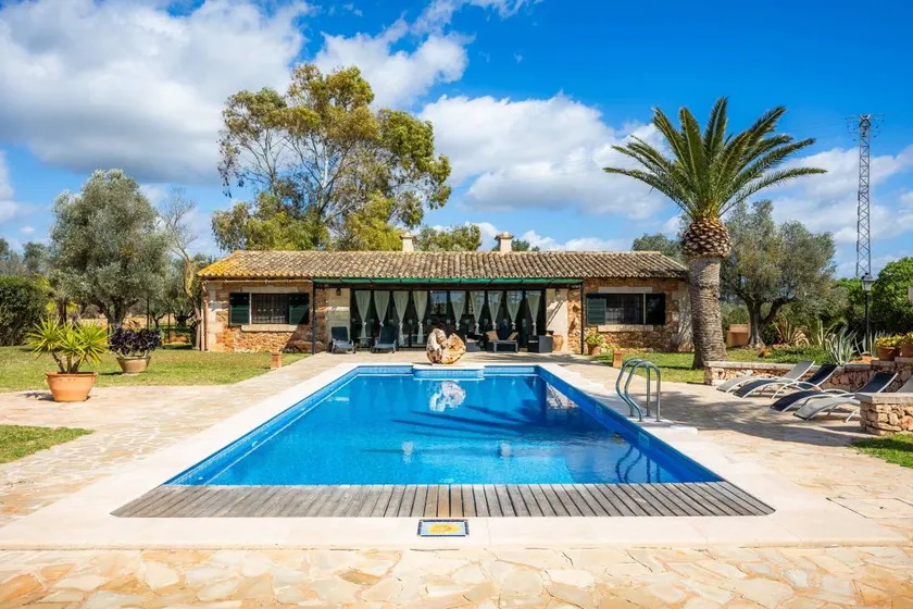 Country House 'La Paloma De Sa Torre Marina' with Pool and Air Conditioning - Image 1