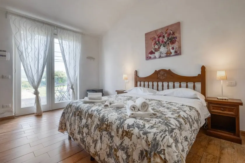 Room 'Timo' with Shared Pool, Wi-Fi and Air Conditioning - Image 1