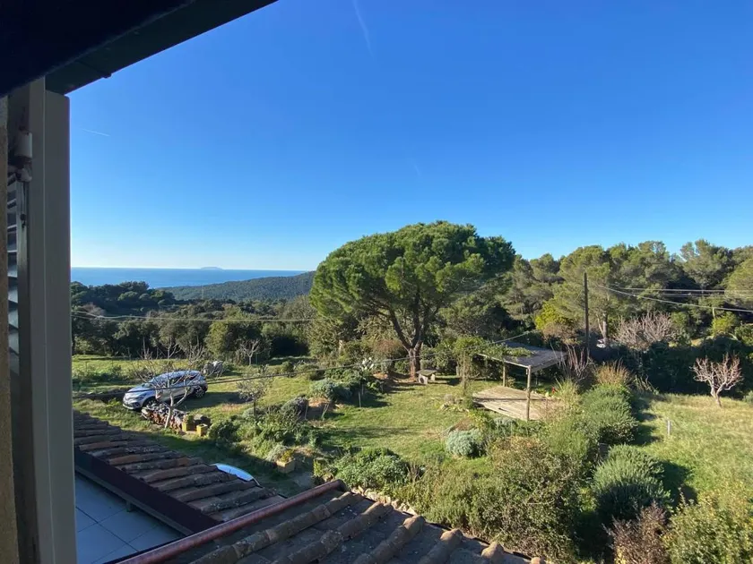 Appartement avec barbecue, terrasse et jardin | Vue panoramique - Image 1