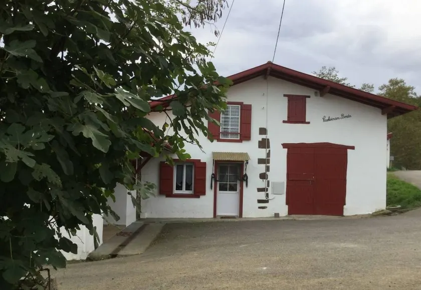 Children-friendly gite with BBQ | Beach view | Dogs allowed - Image 1