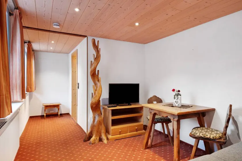 Chambre chez l'habitant conviviale et familiale avec jardin et terrasse | Vue montagne | Avec animaux admis - Image 1