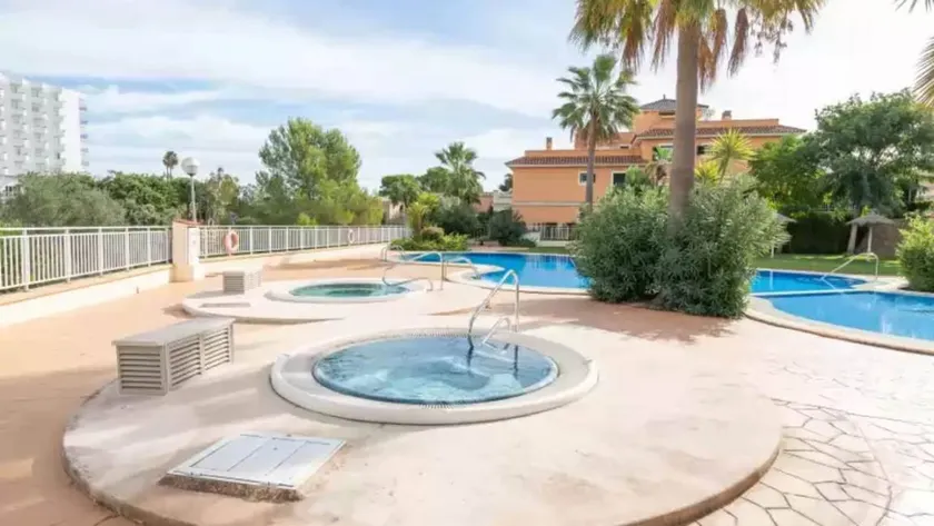 Appartement avec barbecue, piscine et jardin | Avec animaux acceptés - Image 1