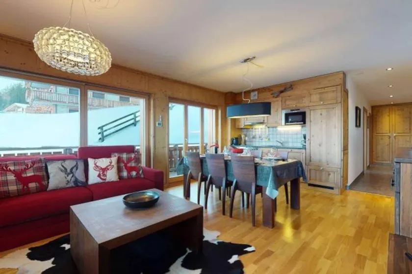 Flat with pool, sauna & garden | Mountain view - Image 1