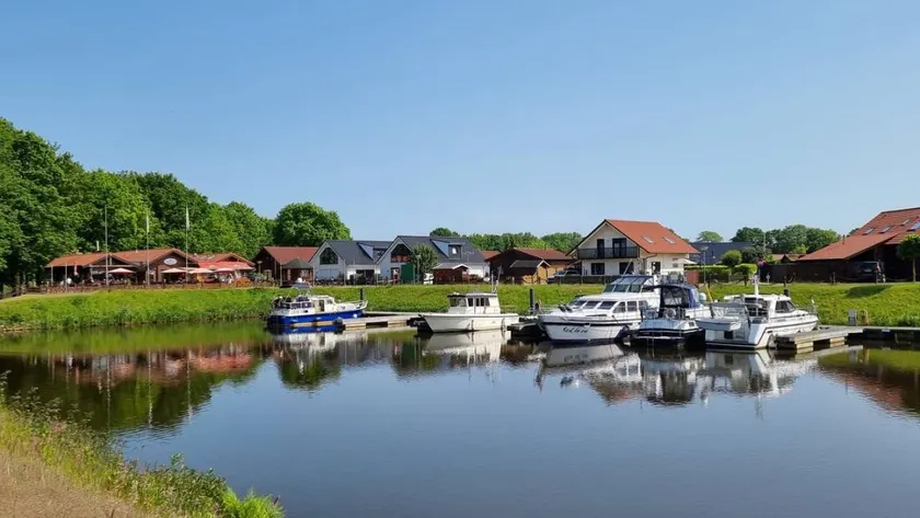 Fully equipped holiday home with terrace, sauna & garden | Lake view | Pets allowed - Image 1