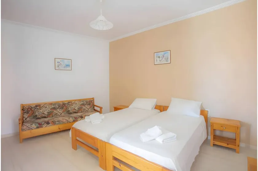 Apartment 'Nidri View B8' with Mountain View, Wi-Fi and Air Conditioning - Image 1