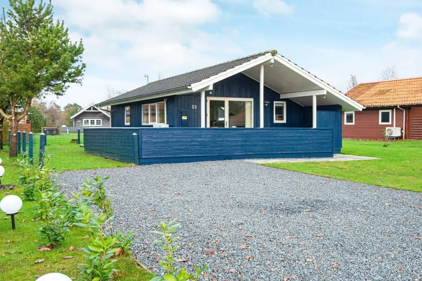Fully equipped holiday home with terrace | Pet-friendly - Image 1