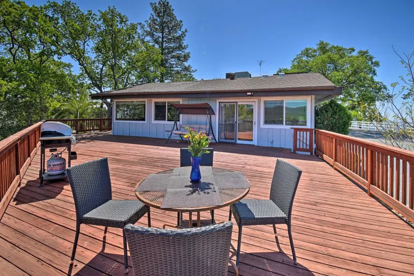 Stunning Treetop Villa - 1 Mi to Mariposa! - Image 1