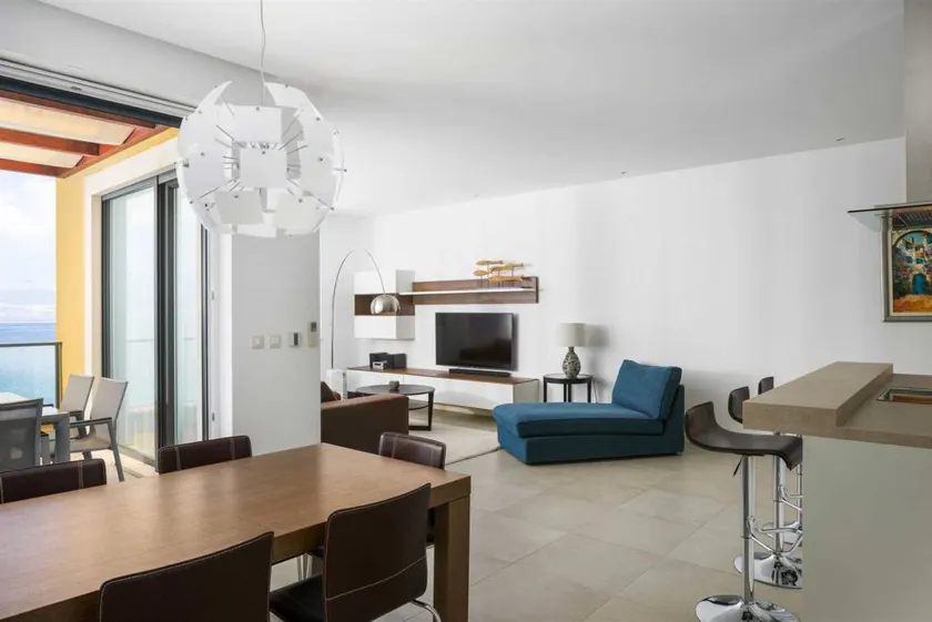 Beachfront Apartment Lemonade II - Image 1