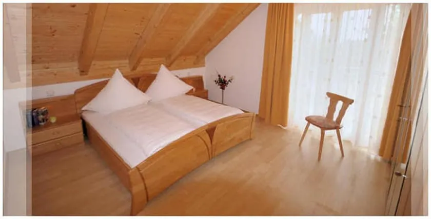 Apartment with sauna & garden - Image 1