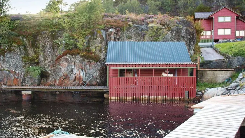House with jacuzzi, terrace & barbecue - Image 1