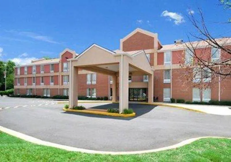 Comfort Inn Joint Base Andrews - Image 1