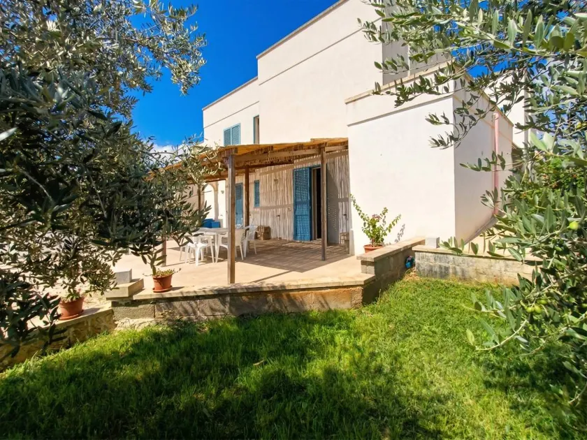 Villa mit Pool, Grill und Garten | Panoramablick - Image 1