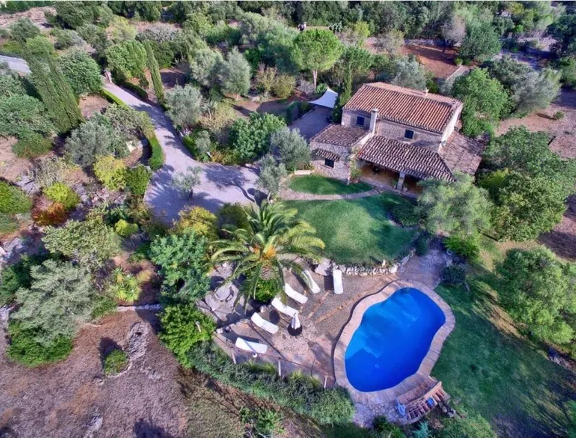 Typical Mallorcan country house with private pool - Image 1