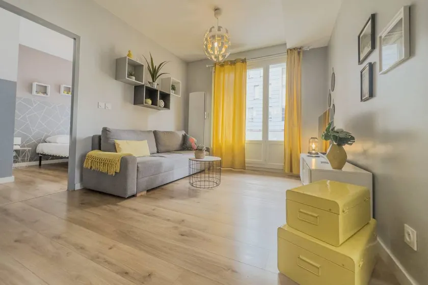 D6 Hello Sunshine ️ T3 Sleeps 6 Caserne de Bonne - Image 1