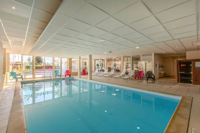 Charming flat with sauna, garden & pool | Sea view | Beach nearby | Pet-friendly - Image 1